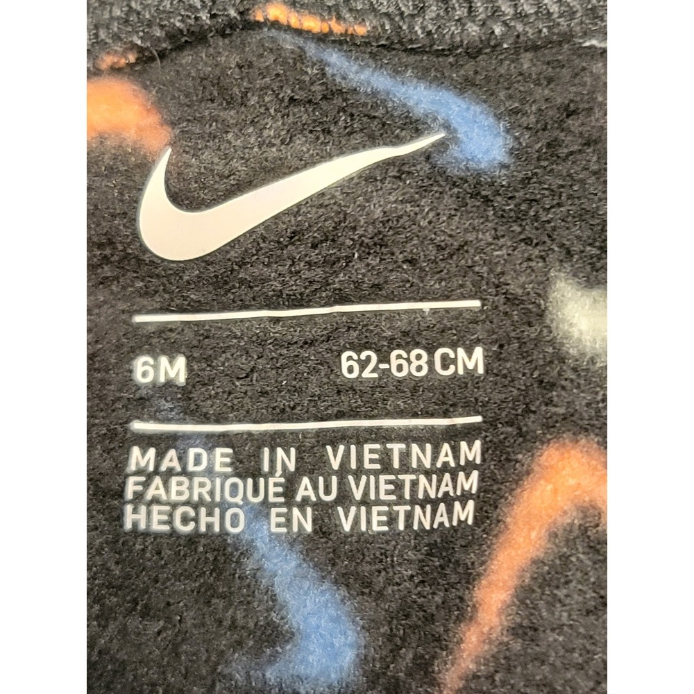 Baby Boys Nike Fleece Footed Pajamas Sleepers All‎ Over Swoosh Logo Black 6M - Picture 3 of 4